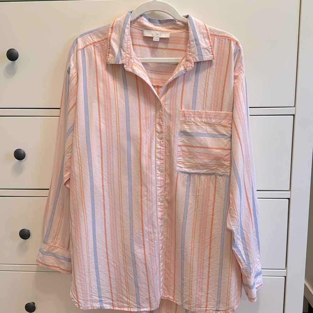Loft Button Down Top Size Medium